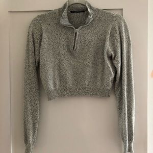NWOT Brandy Melville Sweater